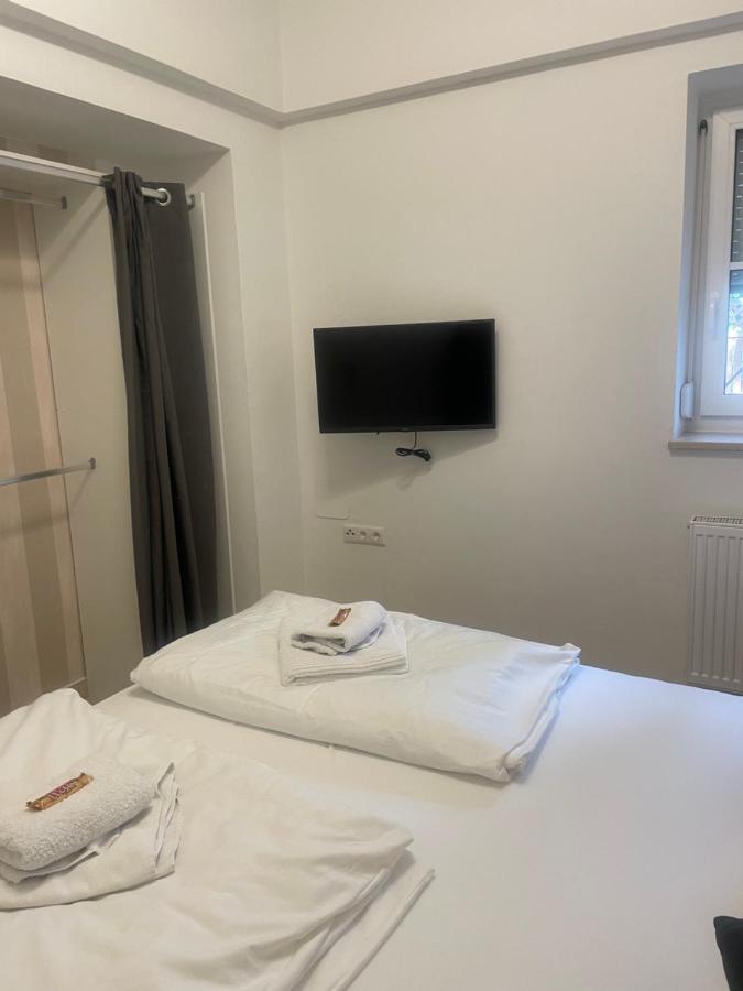 Suite 2 Нойщад ан дер Валднаб Екстериор снимка